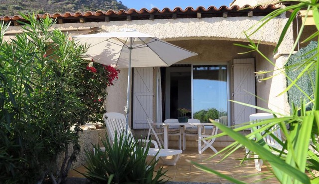 VILLA LE LAVANDOU ST CLAIR 500m de la mer