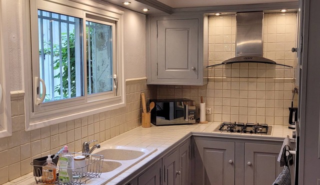 Villa le "roc" Pour 10 Pers, Jardin et Piscine