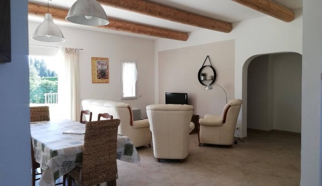 Villa Le songe des Lavandes swimming pool PMR recharge Holiday villa in Provence