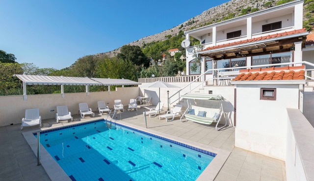 VILLA LEO/private pool/seaview/pets welcome/luxury villa on 1000 m2