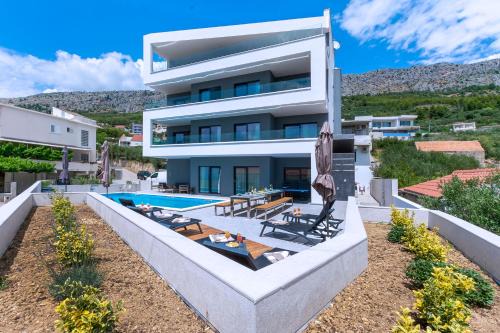 Villa Leona xxl