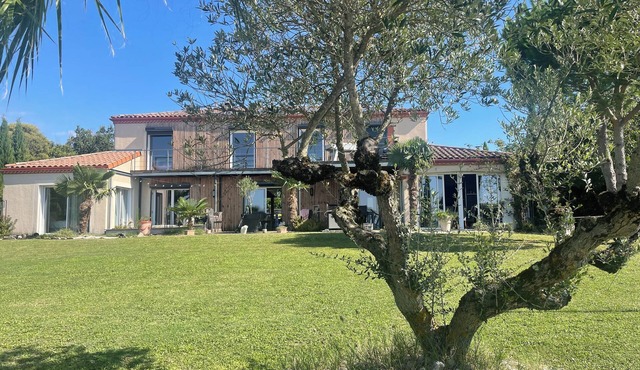 Villa Lerici large house in the Lauragais region