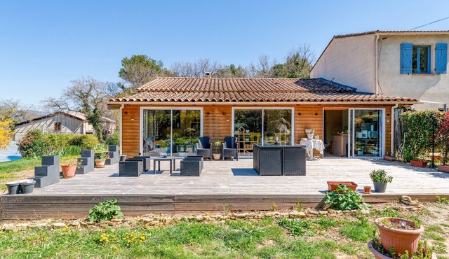 Villa "Les Cerisiers": Mountain View, Private Terrace, Wi-Fi