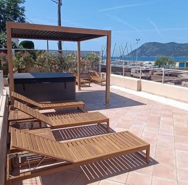 Villa Les Deux Sœurs Bord de mer et Jacuzzi