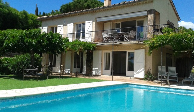 Villa Les Issambres sea view, in the Gulf of St Tropez 1km from the beach