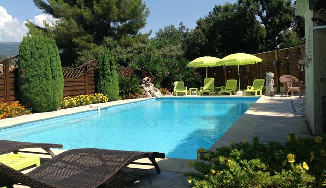 Villa les laurier private swimming pool Private terrace and garden