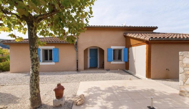 Villa Les Mazes, with private heated pool