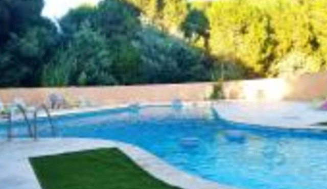 Villa "Les Oiseaux" on a Pine Forest with Shared Pool, Private Terrace & Wi-Fi