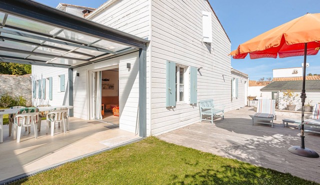 Villa 'Les Oyats', 100m from the Beach, Very Quiet, 5 Bedrooms, Sleeps 11