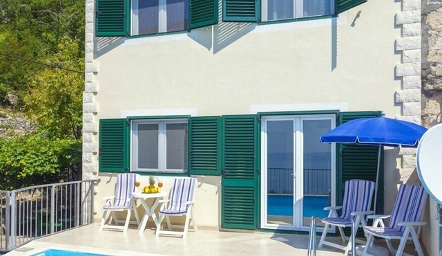 Villa Leticia in Tučepi, private pool