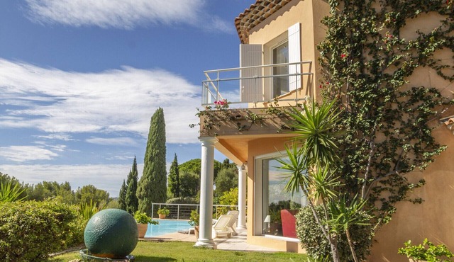 Villa Lili Rose - Luxury holiday home for 12p with sea view in the famous Lavandou on the Côte D'azur