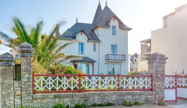 Villa 'Lin Et Maree Face Océan' with Sea View, Private Garden and Wi-Fi