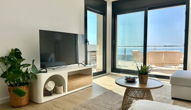 Villa Liria – Your Mediterranean Escape in Les Flors de Cunit
