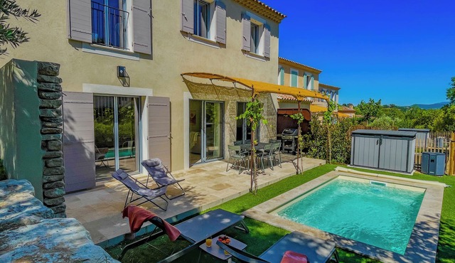 Villa Lisette, a 3-star villa in the heart of Goult and Provence