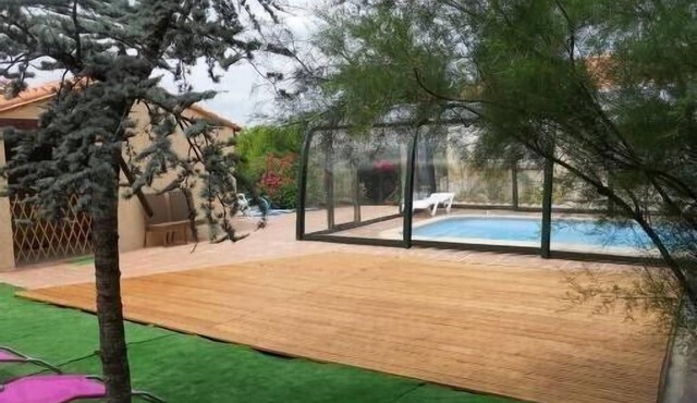 Villa located 10 km from argeles with indoor pool, air conditioning, wifi, garden
