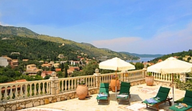 Villa Loukas (3 Bedroom, Sleeps 6)