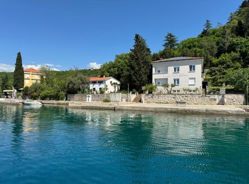 Villa Lovorka by VILLA EVA