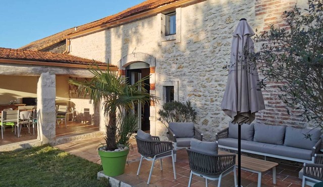 Villa LUCIE - 15mn from the beach | Heated pool | Summer kitchen