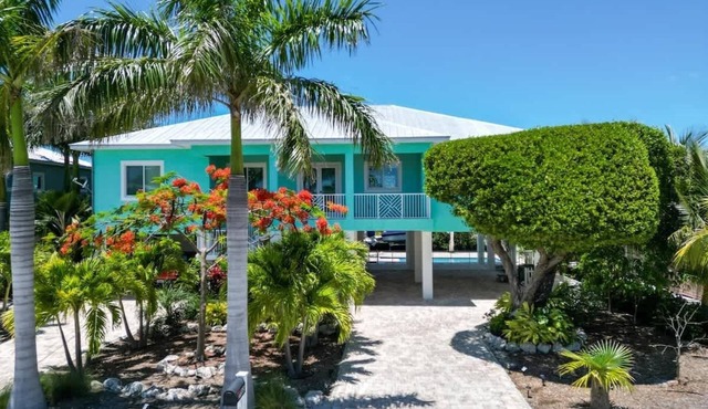 Villa Lucie | Canalfront pool home, 5 bedrooms