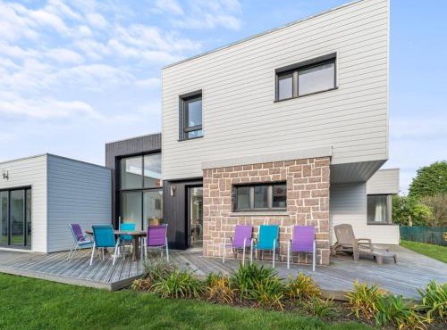 Villa lumineuse 4 étoiles, 50m de la plage, jardin clos, tranquillité à Trégastel - FR-1-368-399