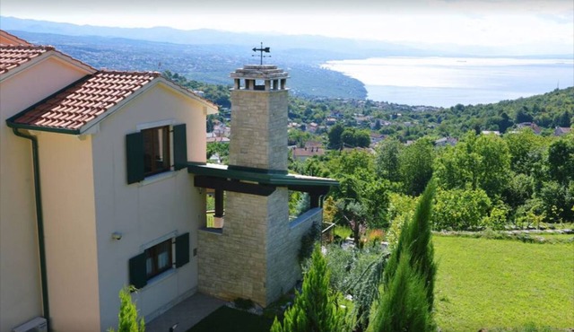 Villa Lunin 5*, Holiday Home Rental