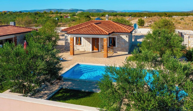 Villa Lunis (V9291-K1) - Čista Velika