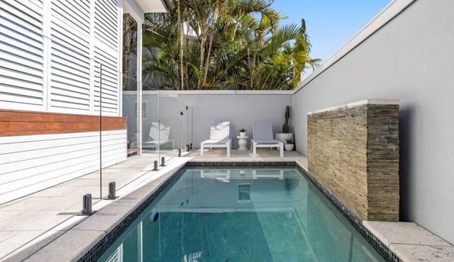 Villa Luxe Miami, Heated Pool, 5 min walk to beach