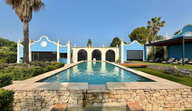 Villa.luxury.for 16.swimming pool view palm groove