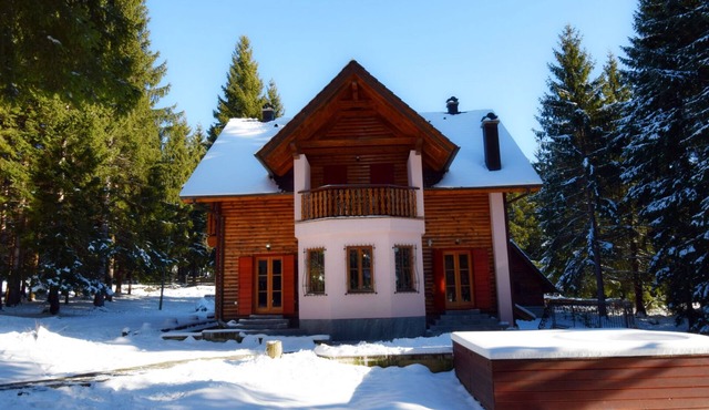 Villa Luxury Love Chalet by Villas Guide