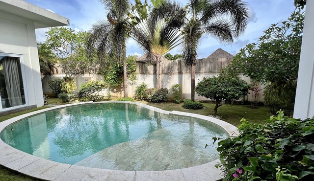 Villa Maar - Spacious 3BR villa with garden & pool