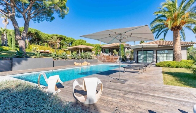 Villa Maelle Summary: