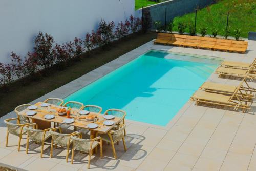 Villa magnifique climatisée 4 chambres, 4 salles de bain avec piscine chauffée proche mer