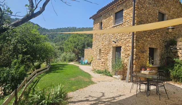 Villa 'Maison Du Soleil' with Mountain View, Private Pool and Wi-Fi
