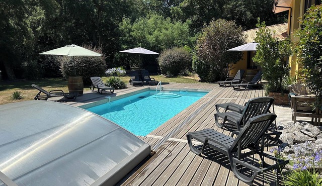 Villa Maïalen Large family home with swimming pool & leisure facilities, between ocean and lake