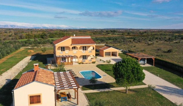 Villa Maja - Three bedroom villa with pool