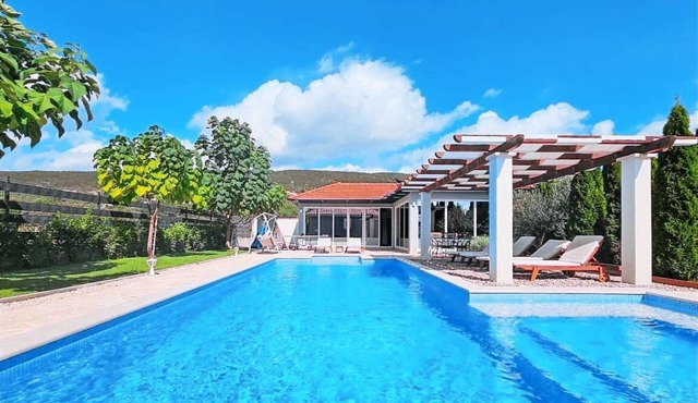 Villa Maja w/pool, sauna, whirlpool