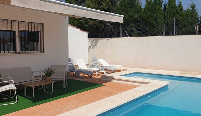 "Villa Malihu" Relaxation at a stone's throw from Valencia