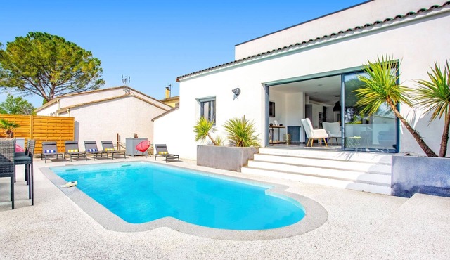 Villa Manade by Villa Plus