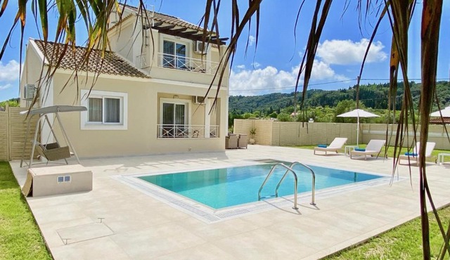 Villa Mandola Sidari with private pool