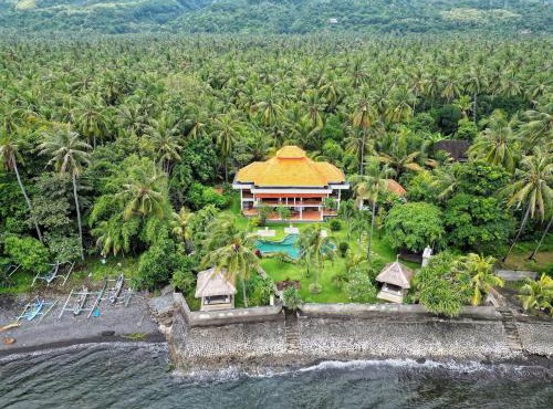 Villa Manor Beachfront, North Bali