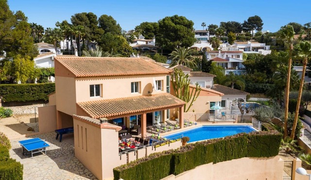 Villa Mar Flores by Villa Plus