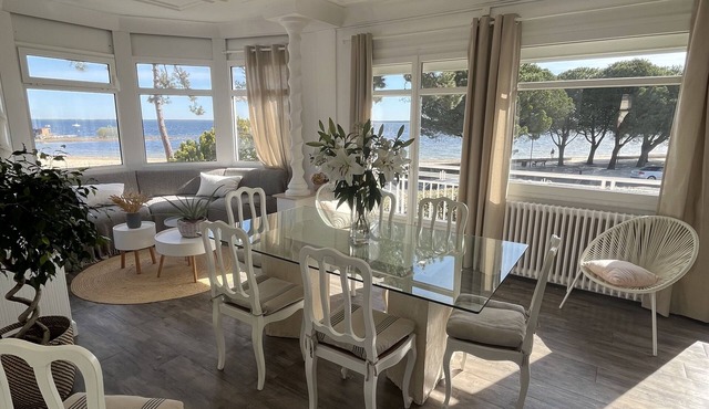 VILLA MARBOEUF IDYLLIC BEACHFRONT LOCATION