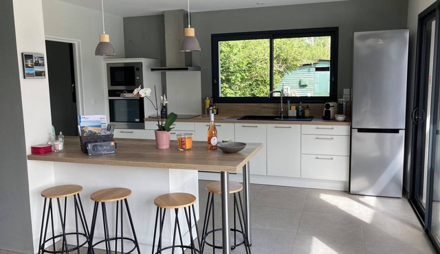 Villa Marcassin 2021 classée 4*, 150 m2, piscine chauffée plage à 3 kms au calme