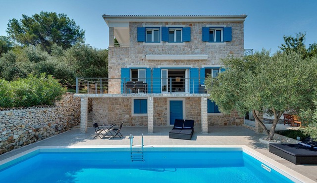 Villa Marceline nearby Sibenik – Crovillas GmbH