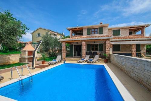Villa Mare mit Pool, Garten, klimatisiert, bis 6 Personen, bei Lanterna Resort
