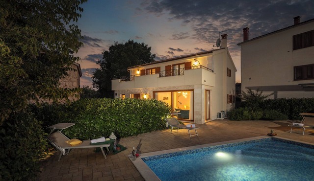 Villa Mare With Private Pool And Garden, Malinska, Croatia