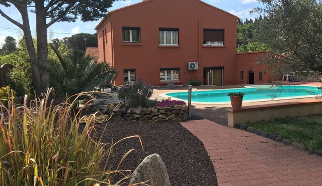 Villa Marguerite Beautiful Occitan house in a village renowned for its wines