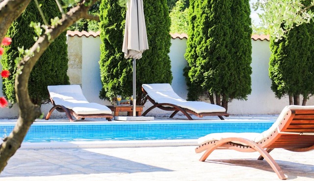 Villa Marija - rural villa with outdoor pool