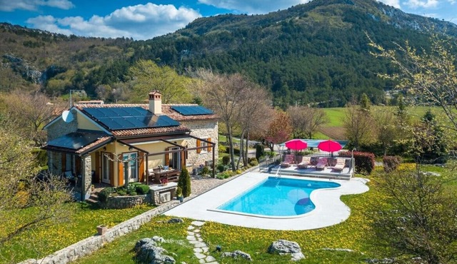 Villa Marija Učka in Brest pod Učkom - Haus für 4-6 Personen