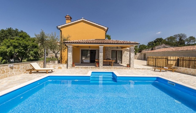 Villa Marija with Private Pool in Klostar